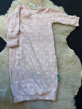 Parade Organics Pink Cloud Print sleep gown
